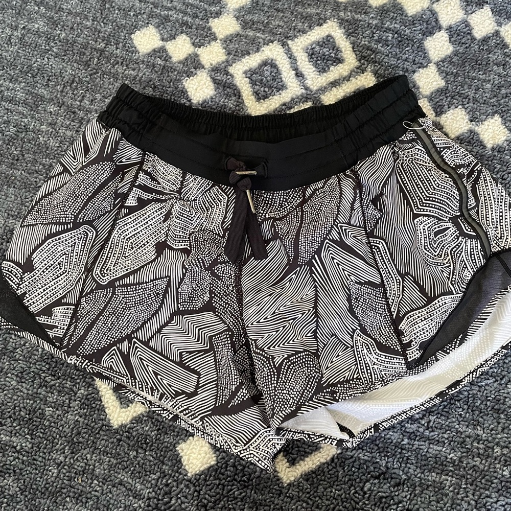Lulu shorts